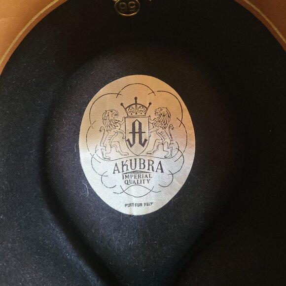 Akubra Black Snowy River Fur Felt Australian Hat 56 Never Worn Grey Hatband - Picture 5 of 13